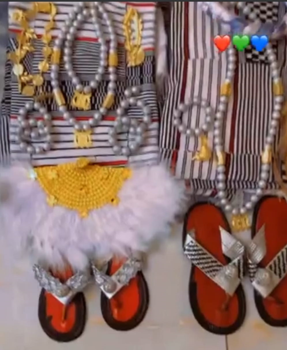 Location de Tenue Traditionnel, Tenue de présentation