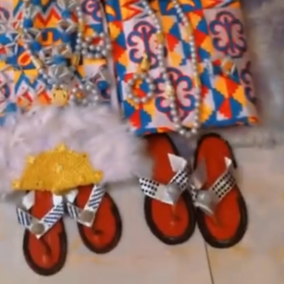 Location de Tenue Traditionnelle, Tenue de Présentation